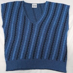 Barry & Me Sleeveless V Neck Sweater